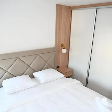 Aparthotel Vera 8