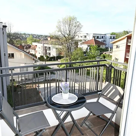 Vera 8 Aparthotel Vrnjacka Banja